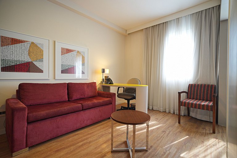 Executivo Pratico • Centro Alphaville • Ar • Wifi