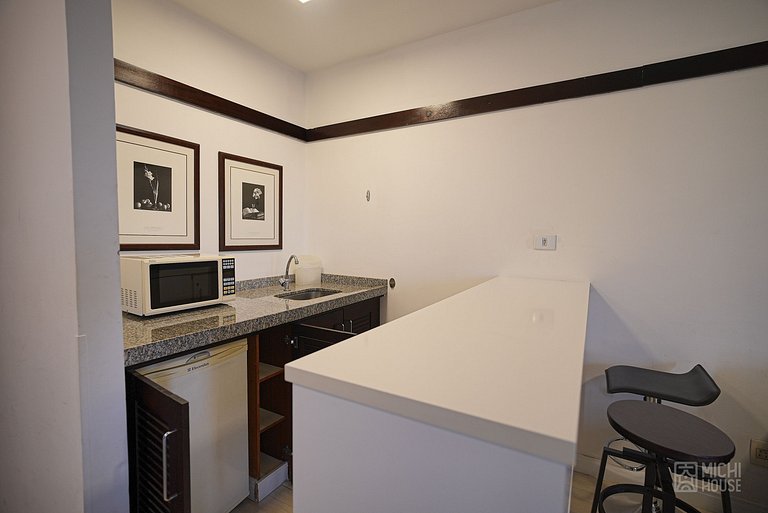 Moderno Flat em Alphaville/Cafe da manha com AC
