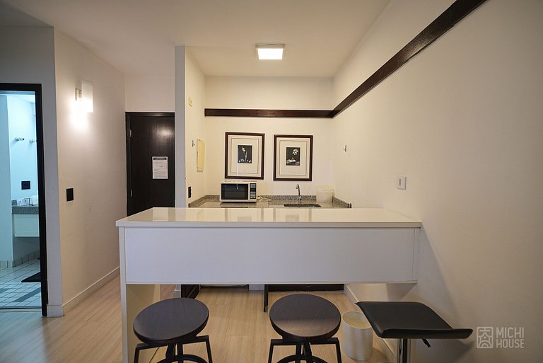 Moderno Flat em Alphaville/Cafe da manha com AC