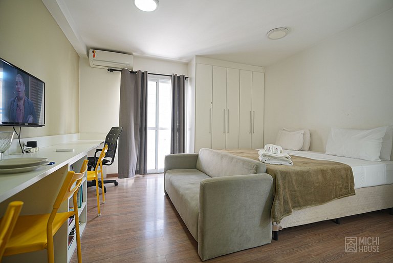 Encantador estudio Bento Freitas AC/WF cama tamaño queen