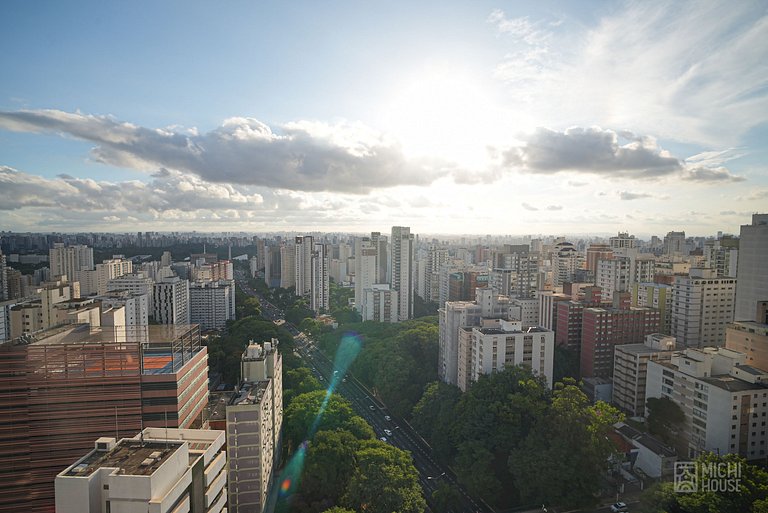 Studio Executivo a 2 min Metro Paraiso com Ar