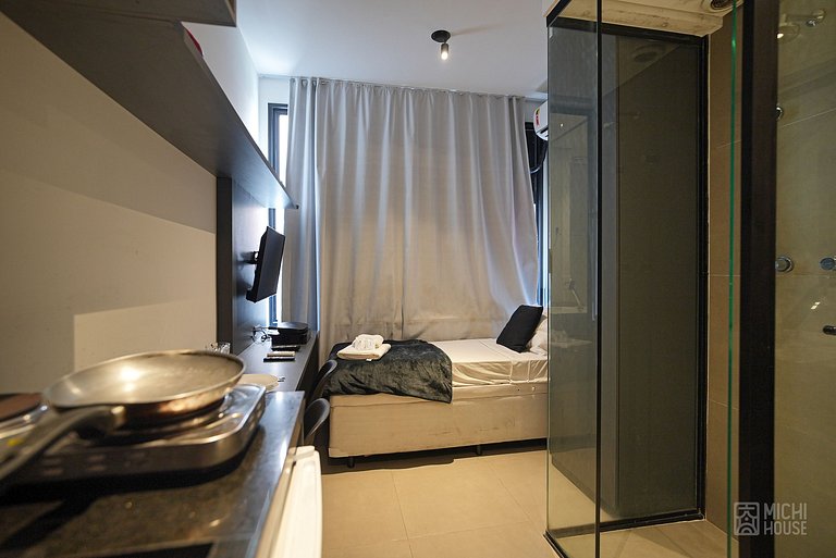Belo Studio Metro/Santa Casa com Wifi/Ar