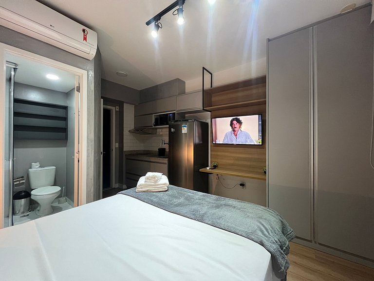 Belo Studio 25 Março Otimo para Compras Ar/Wifi