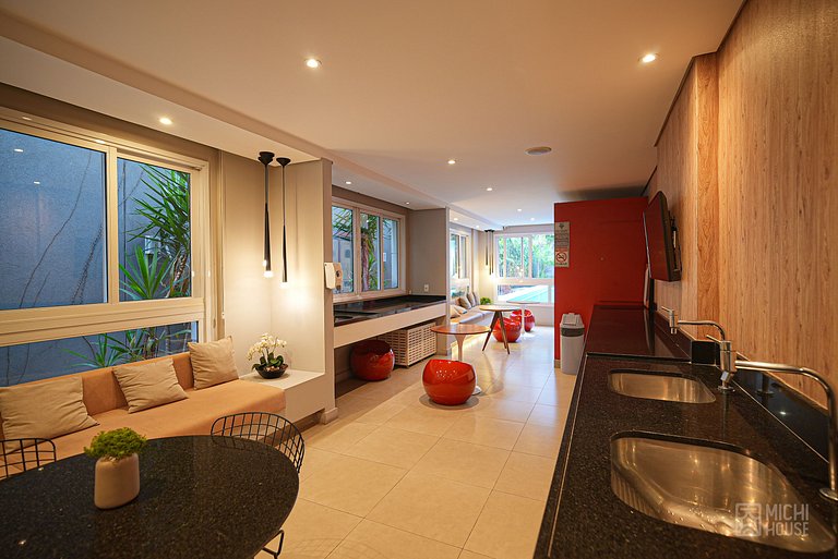 Wonderful Studio Metro light/25 March/DHPP AC/WF