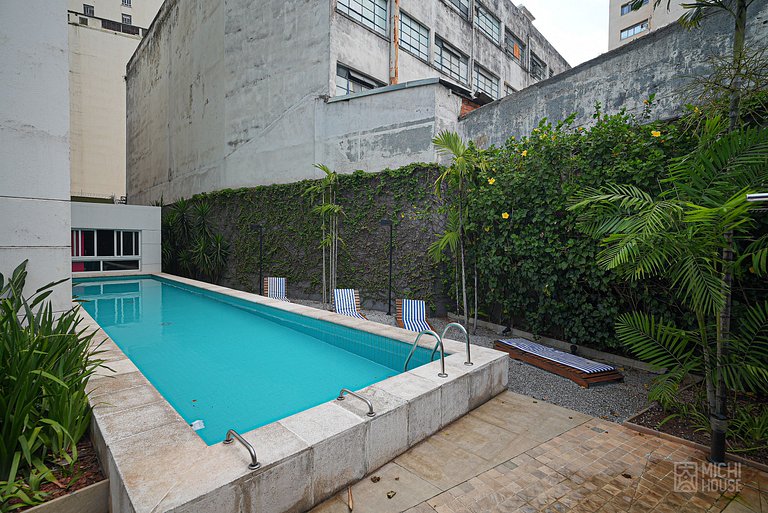 Wonderful Studio Metro light/25 March/DHPP AC/WF