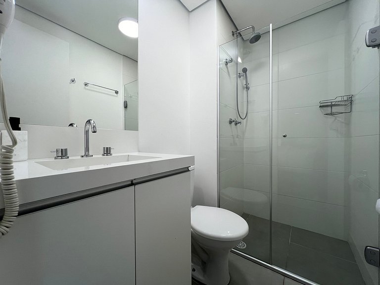 Lindo Studio na Liberdade (Metro) com Ar/Wifi