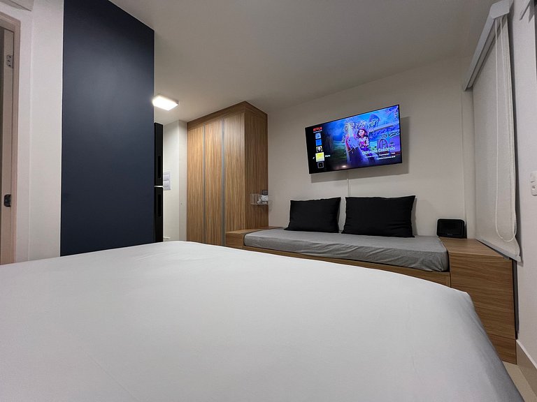 Lindo Studio na Liberdade (Metro) com Ar/Wifi