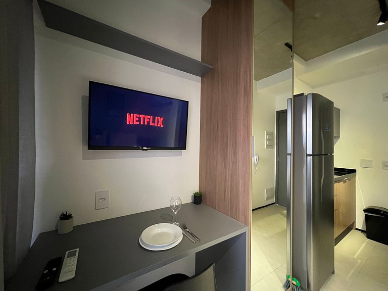 Belo Studio Metro Paraiso AC/WF