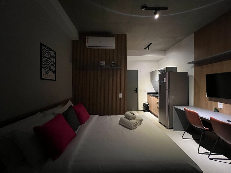 Studio no On Paulista • Metro Paraiso • com Ar