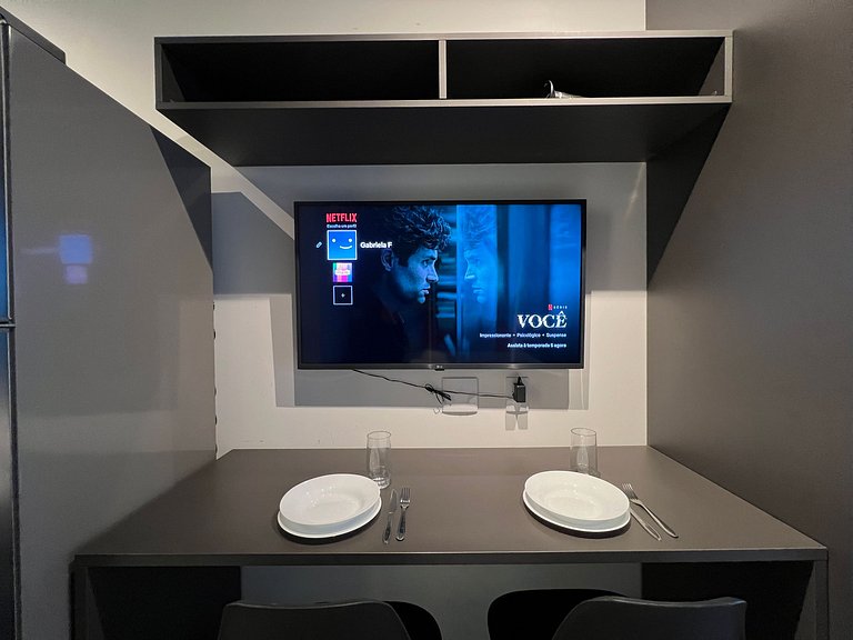 Maravilhoso Studio Jardins/Rebouças/HC com AC/WF