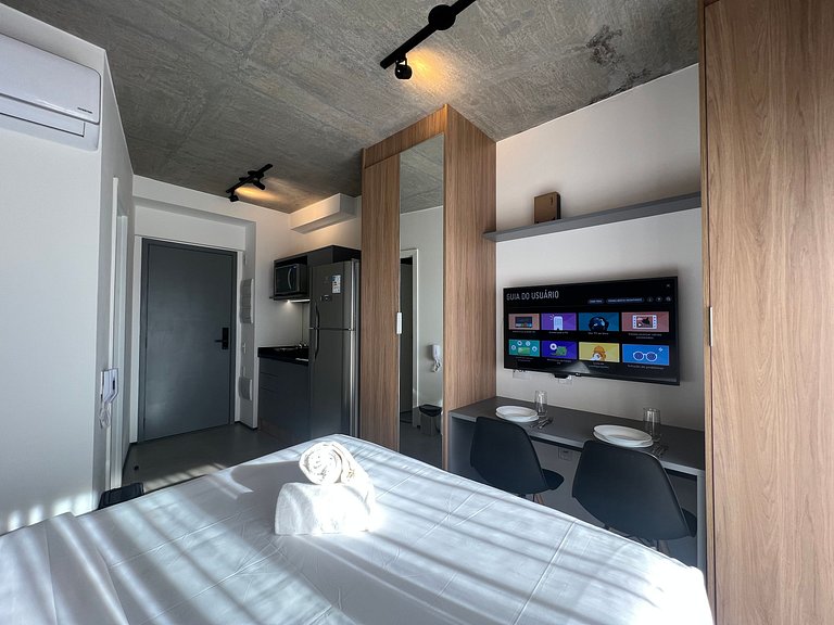 Elegante Studio Jardins/Rebouças/HC com AC/WF