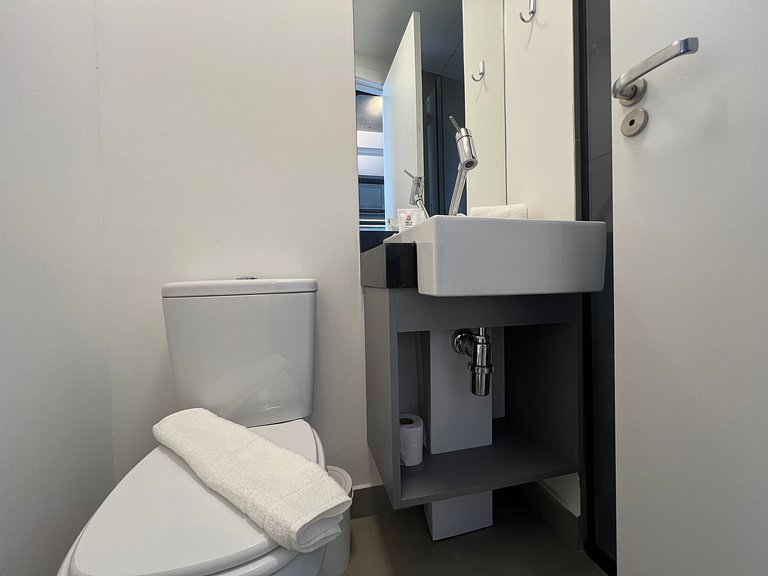Elegante Studio Jardins/Rebouças/HC com AC/WF