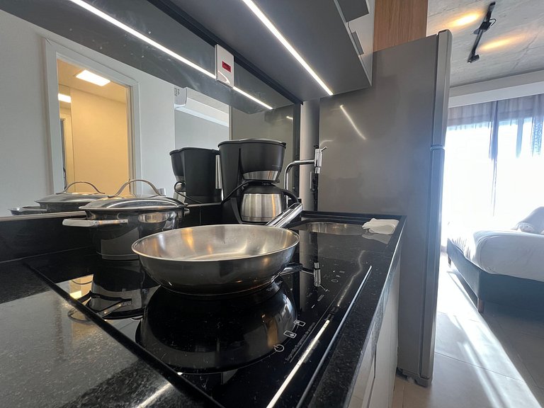 Elegante Studio Jardins/Rebouças/HC com AC/WF