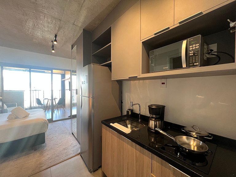 Descolado Studio Jardins/Rebouças/HC com AC/WF