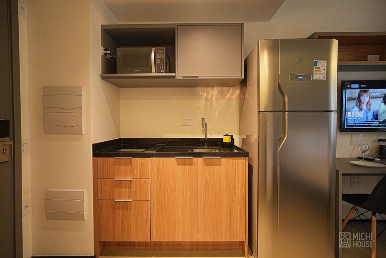 Lindo Studio Metro Oscar Freire/HC com WF/AC
