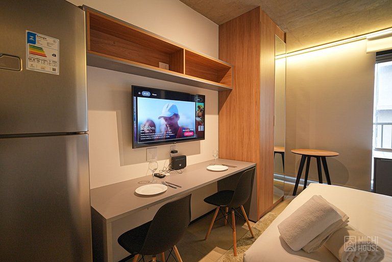 Lindo Studio Metro Oscar Freire/HC com WF/AC