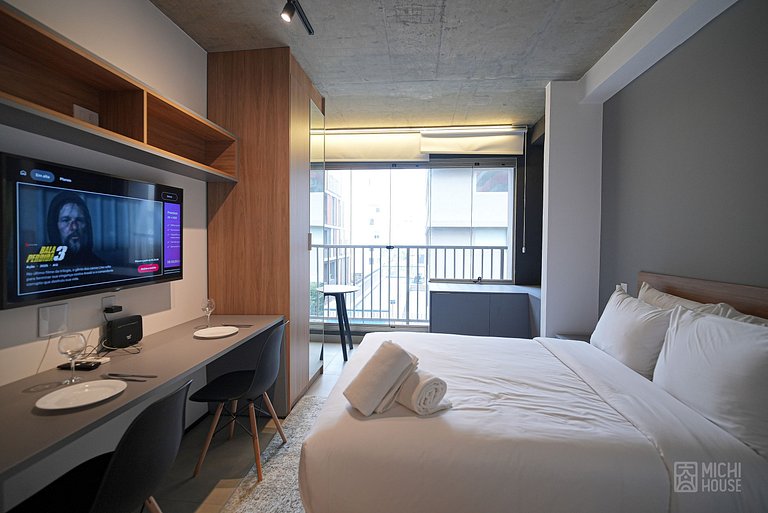 Lindo Studio Metro Oscar Freire/HC com WF/AC