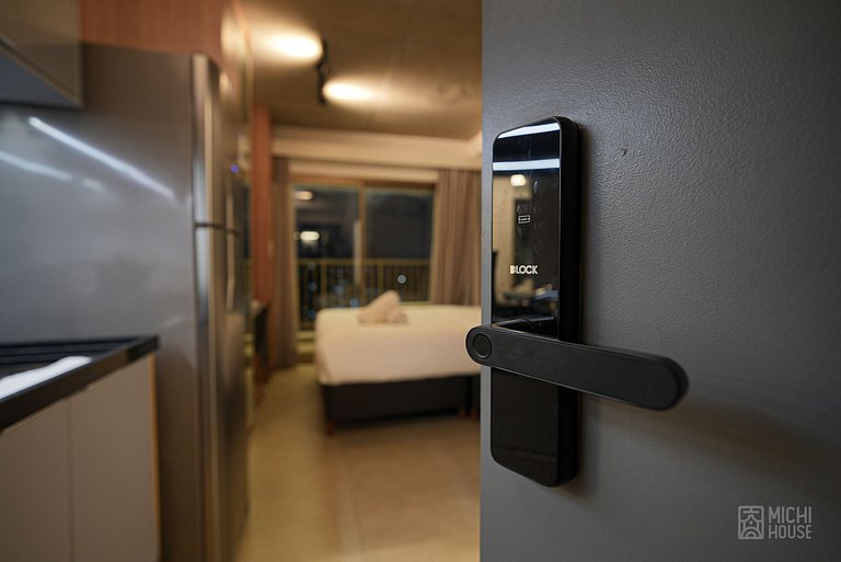 Elegante Studio Jardins/Rebouças/HC com AC/WF