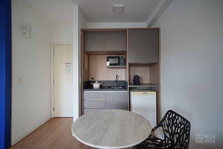 Moderno Flat Executivo • Alphaville • Ar • Wifi