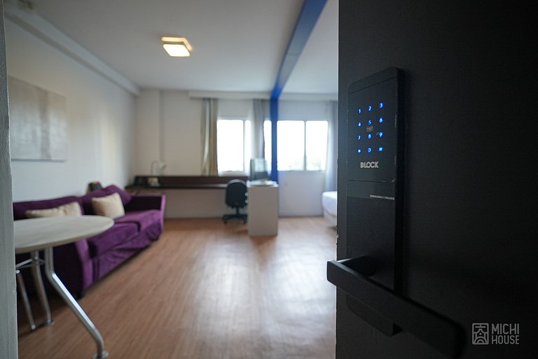 Moderno Flat Executivo • Alphaville • Ar • Wifi