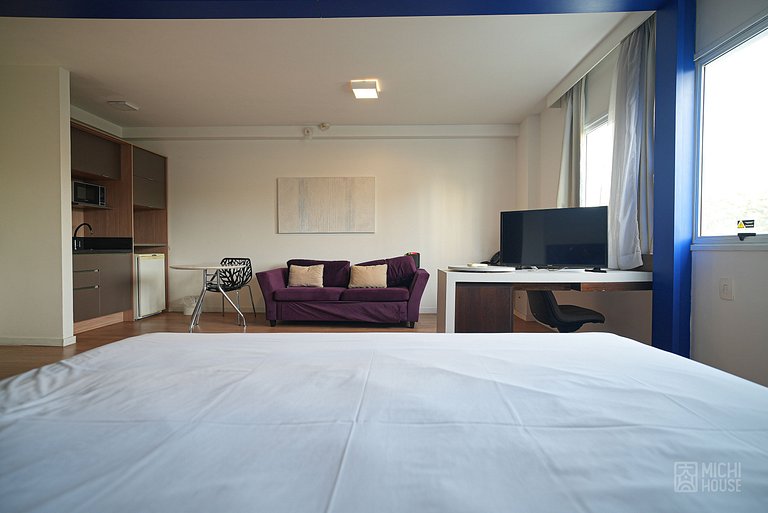 Moderno Flat Executivo • Alphaville • Ar • Wifi