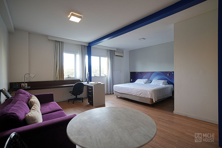 Moderno Flat Executivo • Alphaville • Ar • Wifi