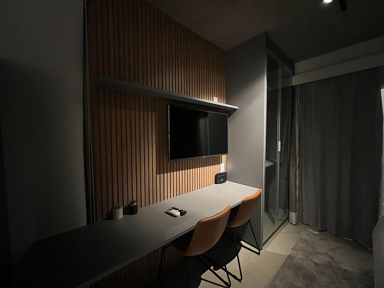 Lindo Studio Metro Oscar Freire/HC com WF/AC
