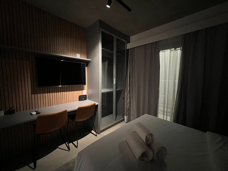 Lindo Studio Metro Oscar Freire/HC com WF/AC