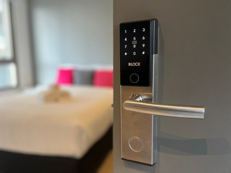 Compacto Studio Jardins/Rebouças/HC com AC/WF