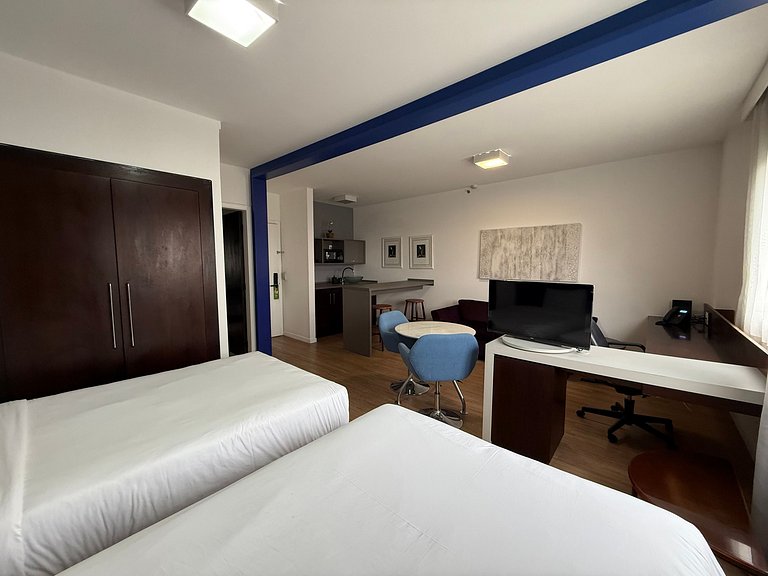 Confortável Flat em Alphaville AC/WF Al Mamore