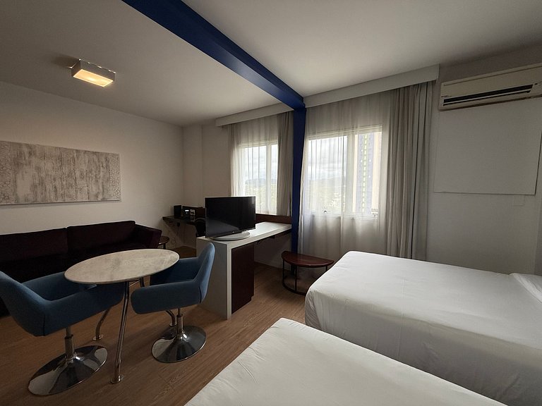 Confortável Flat em Alphaville AC/WF Al Mamore