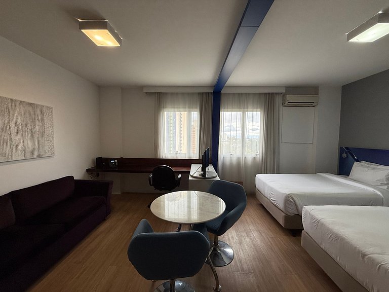 Confortável Flat em Alphaville AC/WF Al Mamore