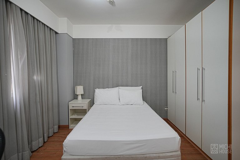 Moderno Flat Executivo • Alphaville • Ar • Wifi