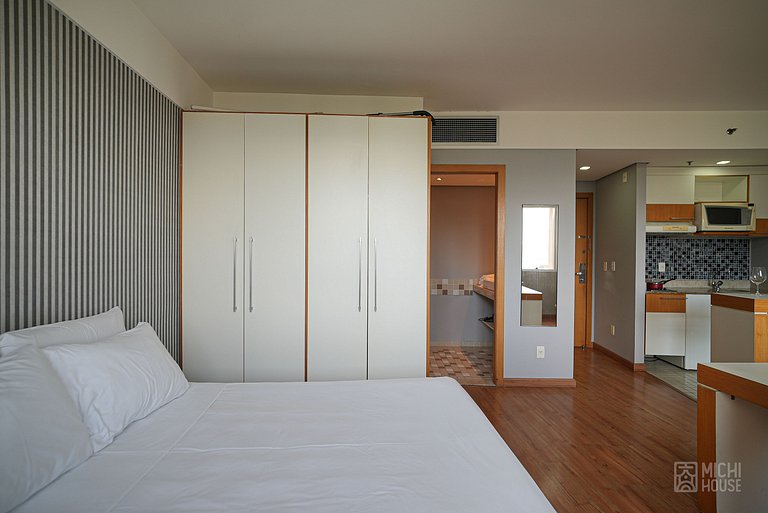Moderno Flat Executivo • Alphaville • Ar • Wifi