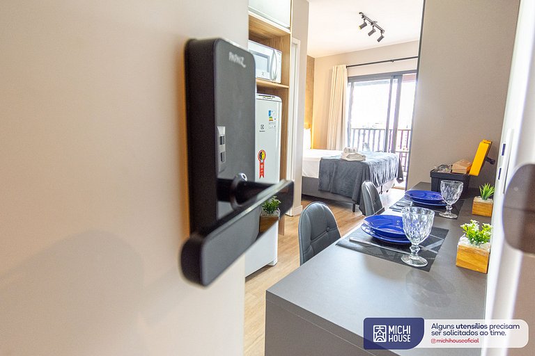 Studio a 2 min Metro Paraiso • Paulista • com Ar