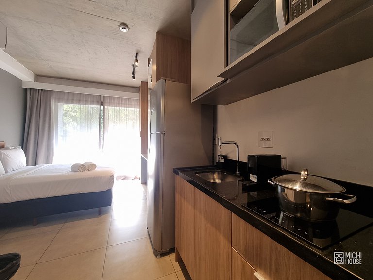 Lindo Studio Metro Oscar Freire/HC com Ar/Wifi
