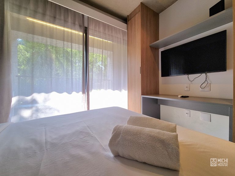 Lindo Studio Metro Oscar Freire/HC com Ar/Wifi