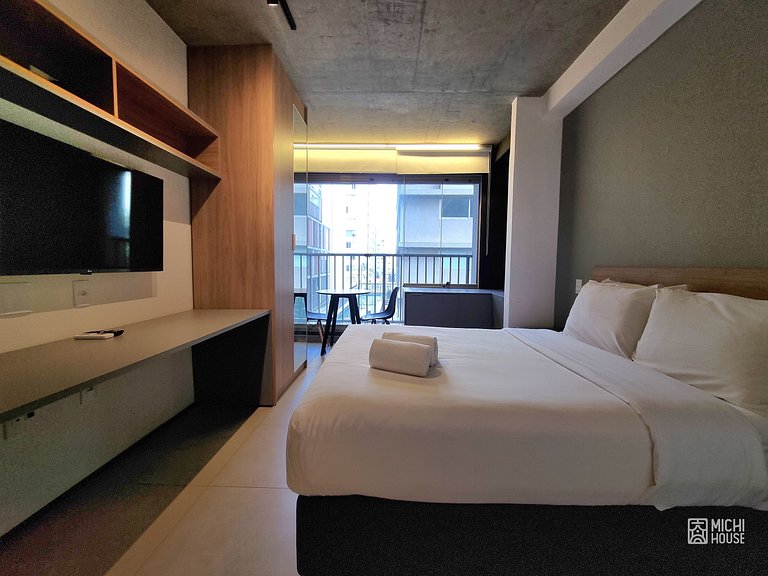 Lindo Studio Metro Oscar Freire/HC com Ar/Wifi