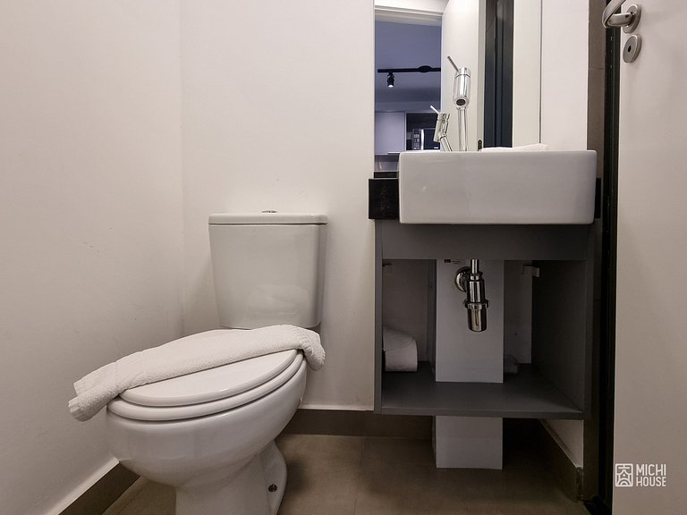 Lindo Studio Metro Oscar Freire/HC com Ar/Wifi