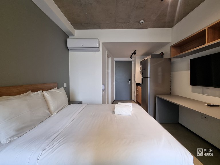 Lindo Studio Metro Oscar Freire/HC com Ar/Wifi