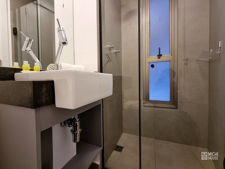 Lindo Studio Metro Oscar Freire/HC com Ar/Wifi
