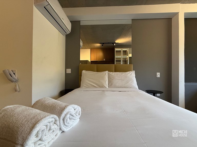 Lindo Studio Metro Oscar Freire/HC com Ar/Wifi