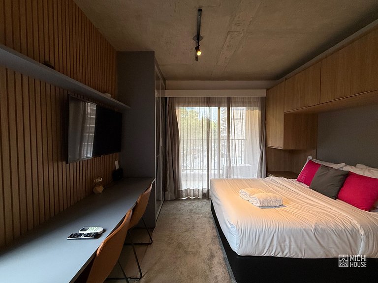 Lindo Studio Metro Oscar Freire/HC com Ar/Wifi