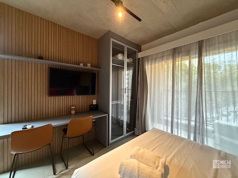 Lindo Studio Metro Oscar Freire/HC com Ar/Wifi