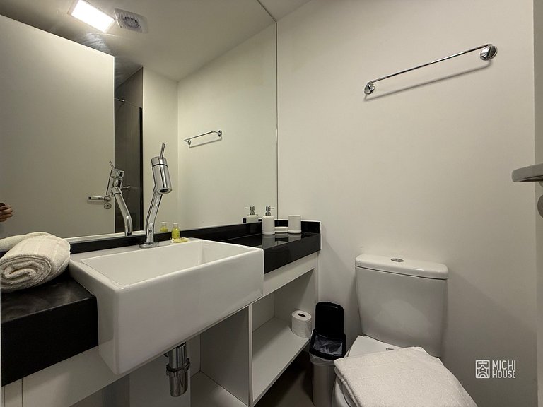 Perfeito Studio Metro Oscar Freire/HC com Ar/Wifi