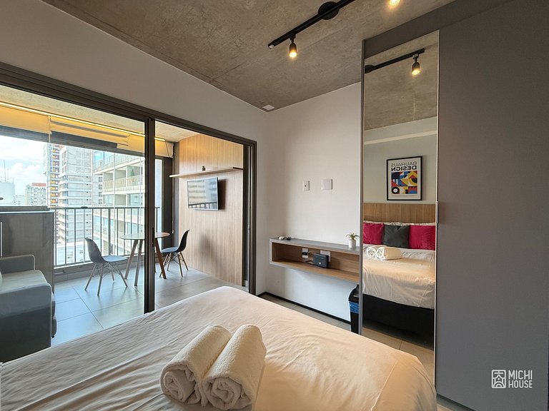 Descolado Studio Jardins/Rebouças/HC com Ar/Wifi