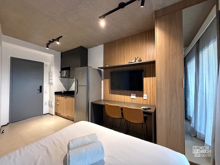 Perfeito Studio Metro Oscar Freire/HC com Wifi/Ar