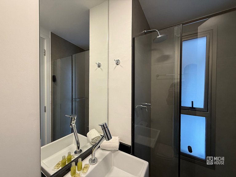 Incrivel Studio Metro Oscar Freire/HC com Wifi/Ar
