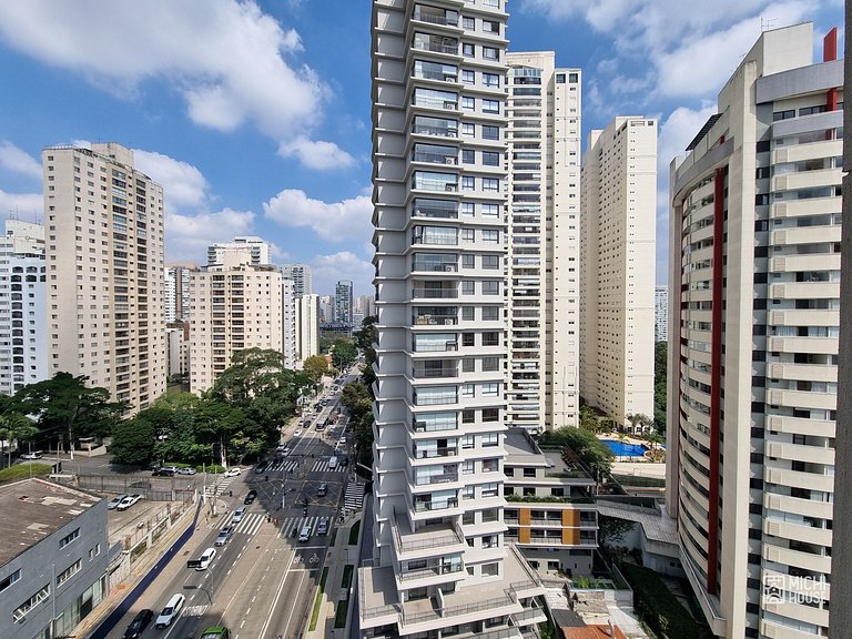 Studio Executivo Brooklin • Metro • Praticidade