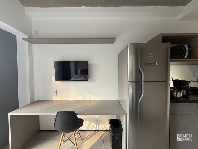 Lindo Studio Metro Paraiso com Ar/Wifi